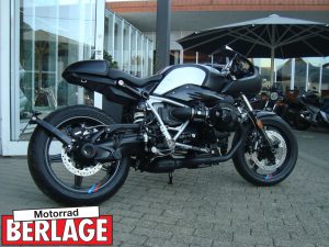 R nineT Racer blacked out