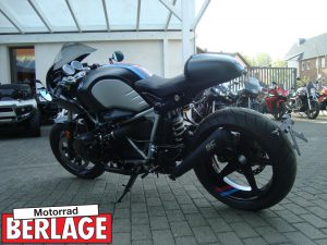 R nineT Racer blacked out