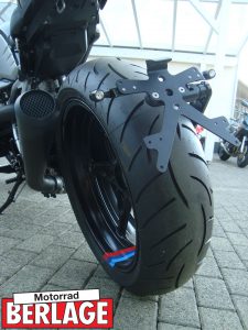 R nineT Racer blacked out